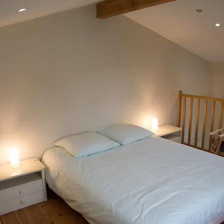 3 Bedrooms, Very Quiet, Fully Equiped, Between Bordeaux And Saint-emilion Holiday home *